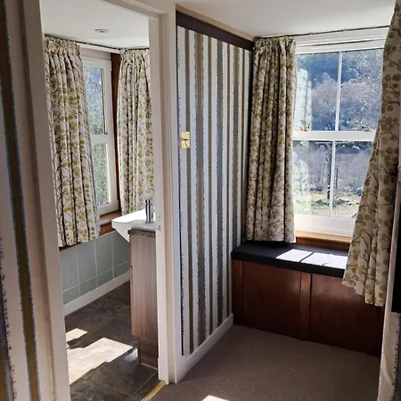 Stage House Bed & Breakfast Glenfinnan Exterior photo