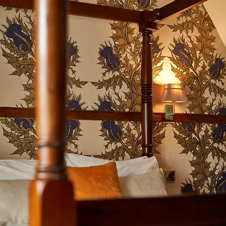 Stage House Bed & Breakfast Glenfinnan Exterior photo