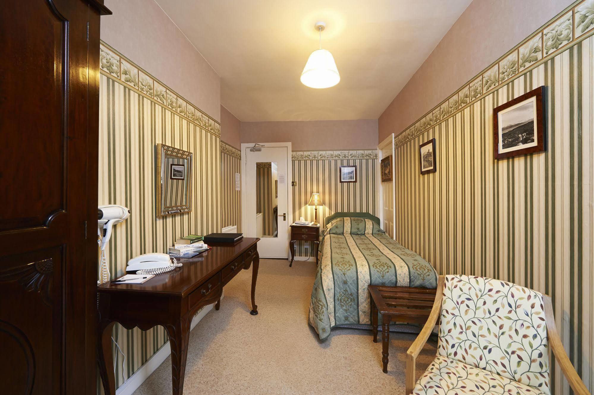 Stage House Hotel